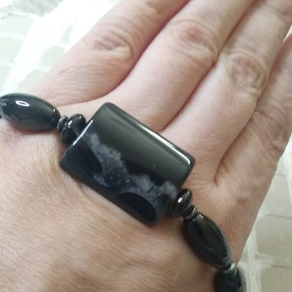 Massive Black Agate Stretch Bracelet - Fits 7-7.5" Wrist 4 Protection + Strength - Picture 5 of 9